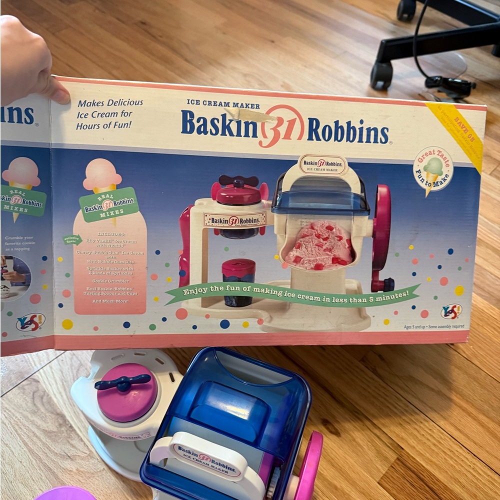 Vintage Baskin Robbin’s Ice Cream Maker Toy